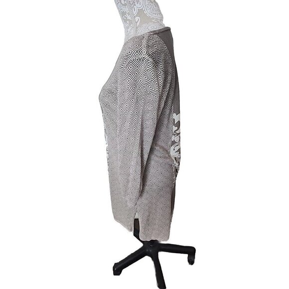 Chico's embellished tunic Top Mystic Scroll Athena Womens tan 3/4 Sleeve Medium - Picture 5 of 8